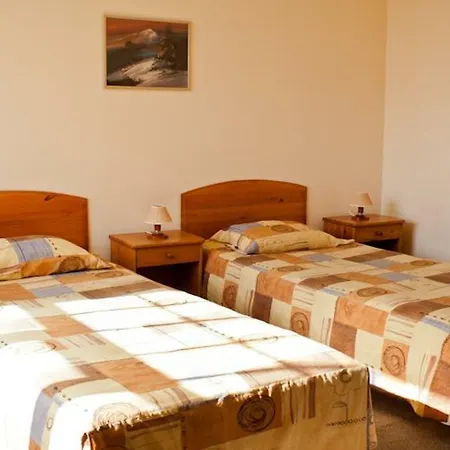 Hotel Skanste 3*